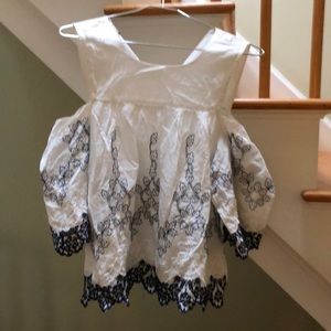 Open shoulder top